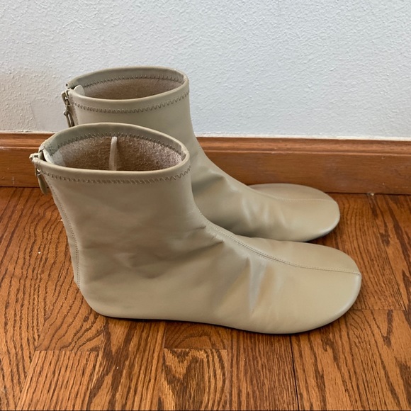 💗 3 for $20💗 Zara round toe low heel leather taupe gray boot - Picture 13 of 14